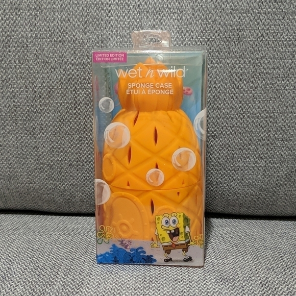 Wet n Wild x Spongebob Pineapple Sponge Case - Picture 1 of 2